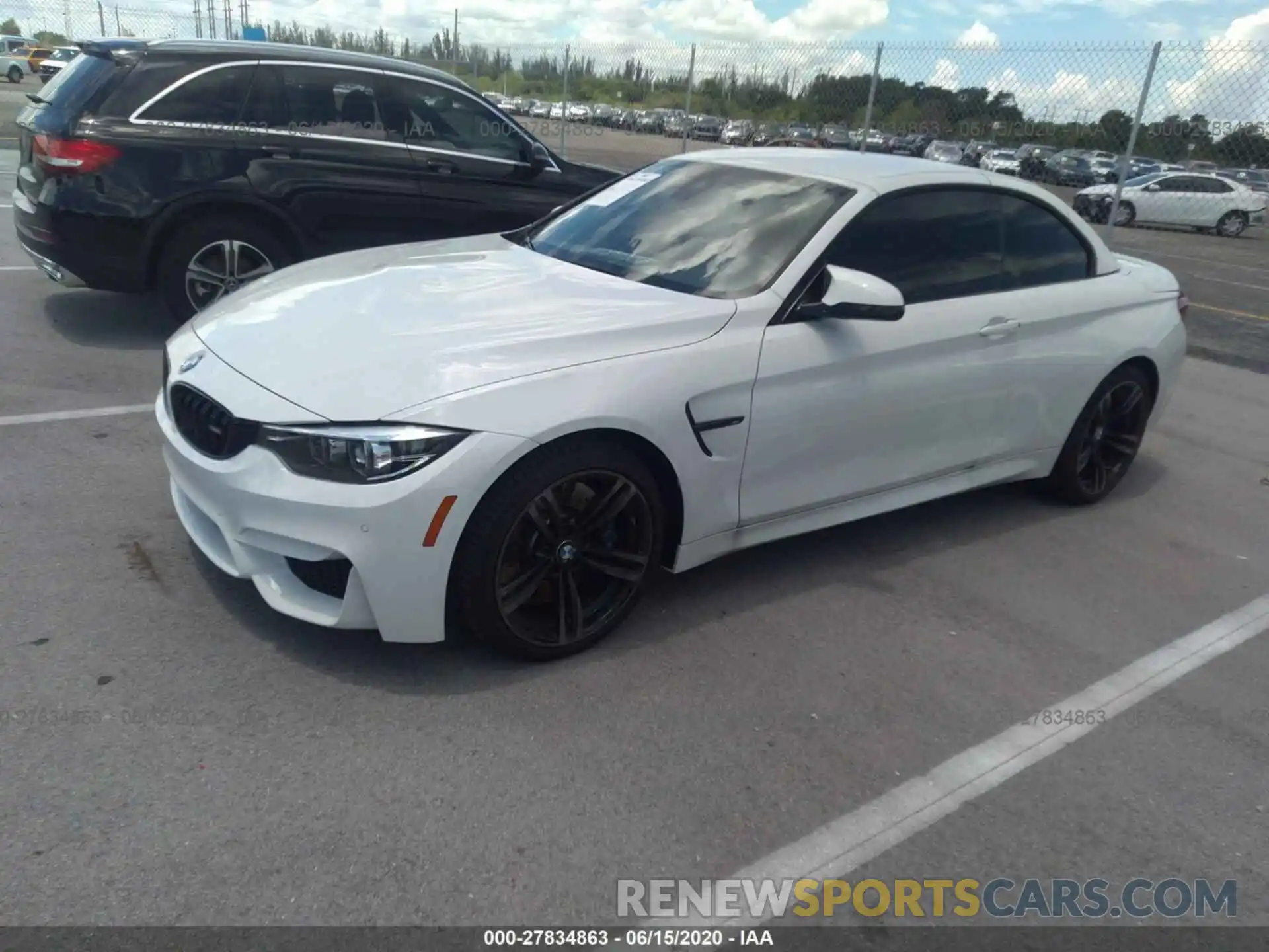 2 Photograph of a damaged car WBS4Z9C08L5N60324 BMW M4 2020