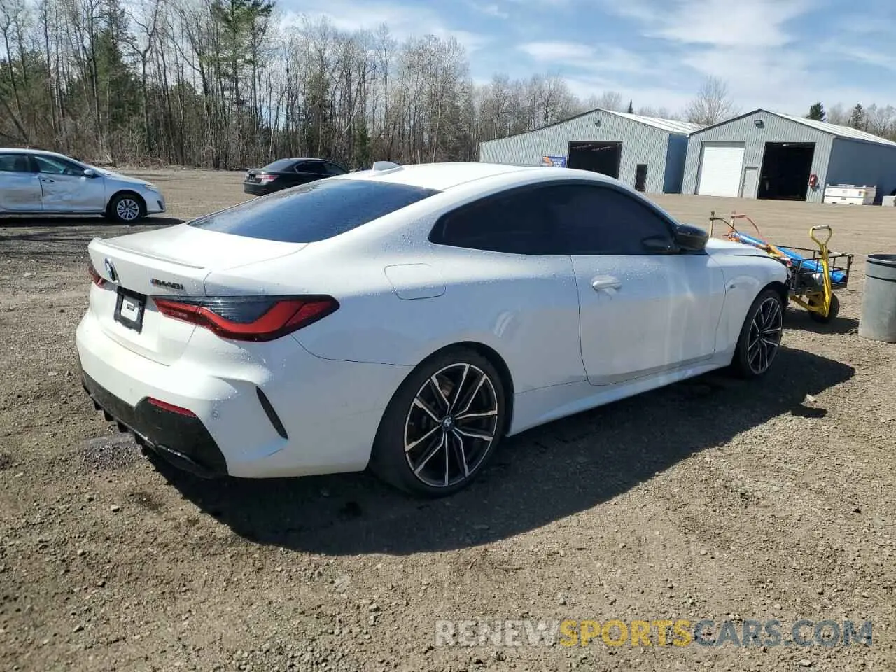 3 Photograph of a damaged car WBA13AR00MCG86985 BMW M4 2021