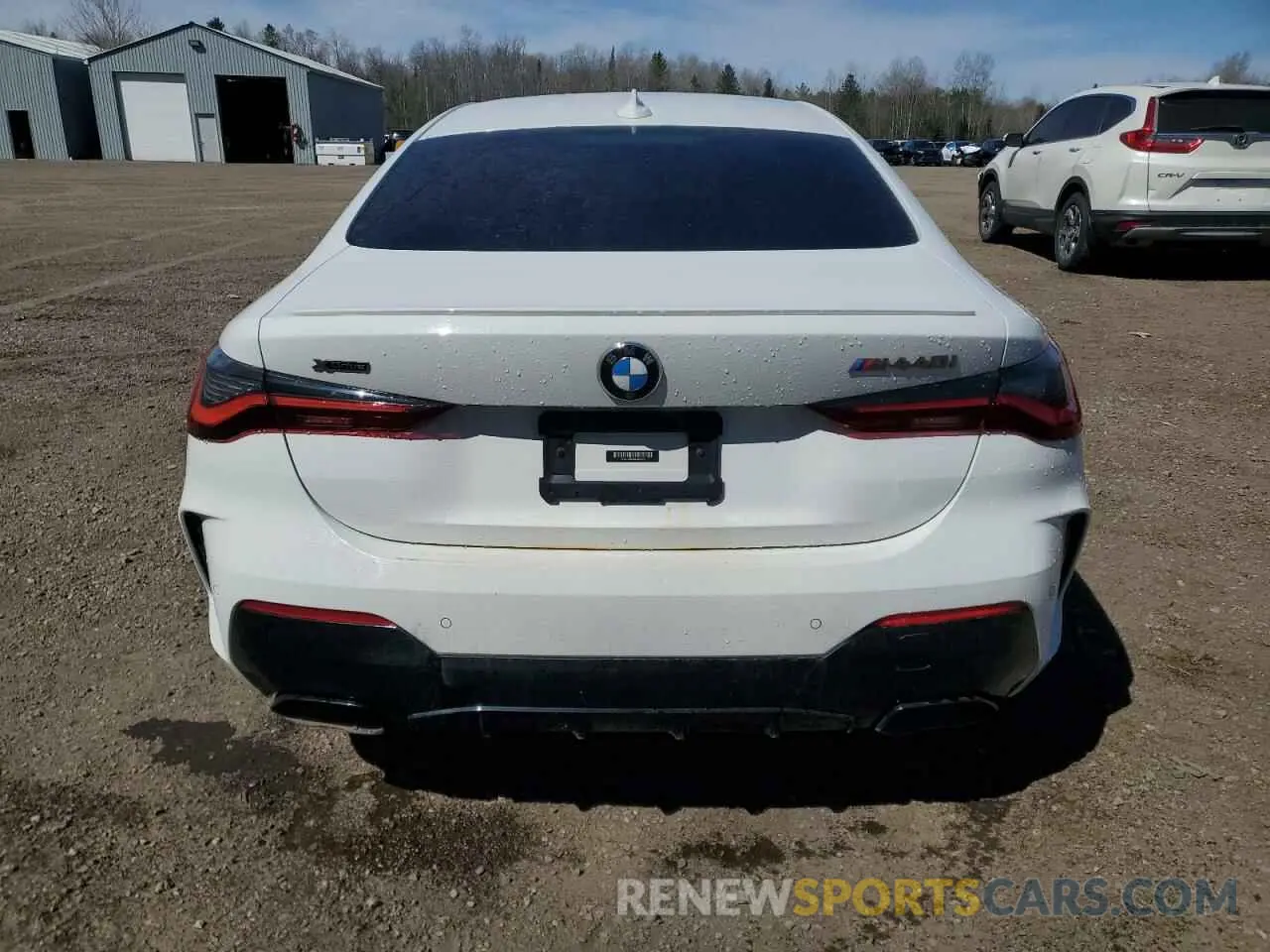 6 Photograph of a damaged car WBA13AR00MCG86985 BMW M4 2021