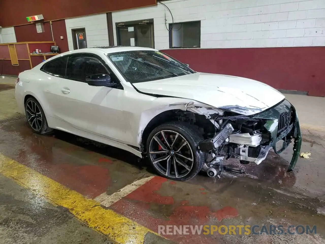4 Photograph of a damaged car WBA13AR01MCG66065 BMW M4 2021