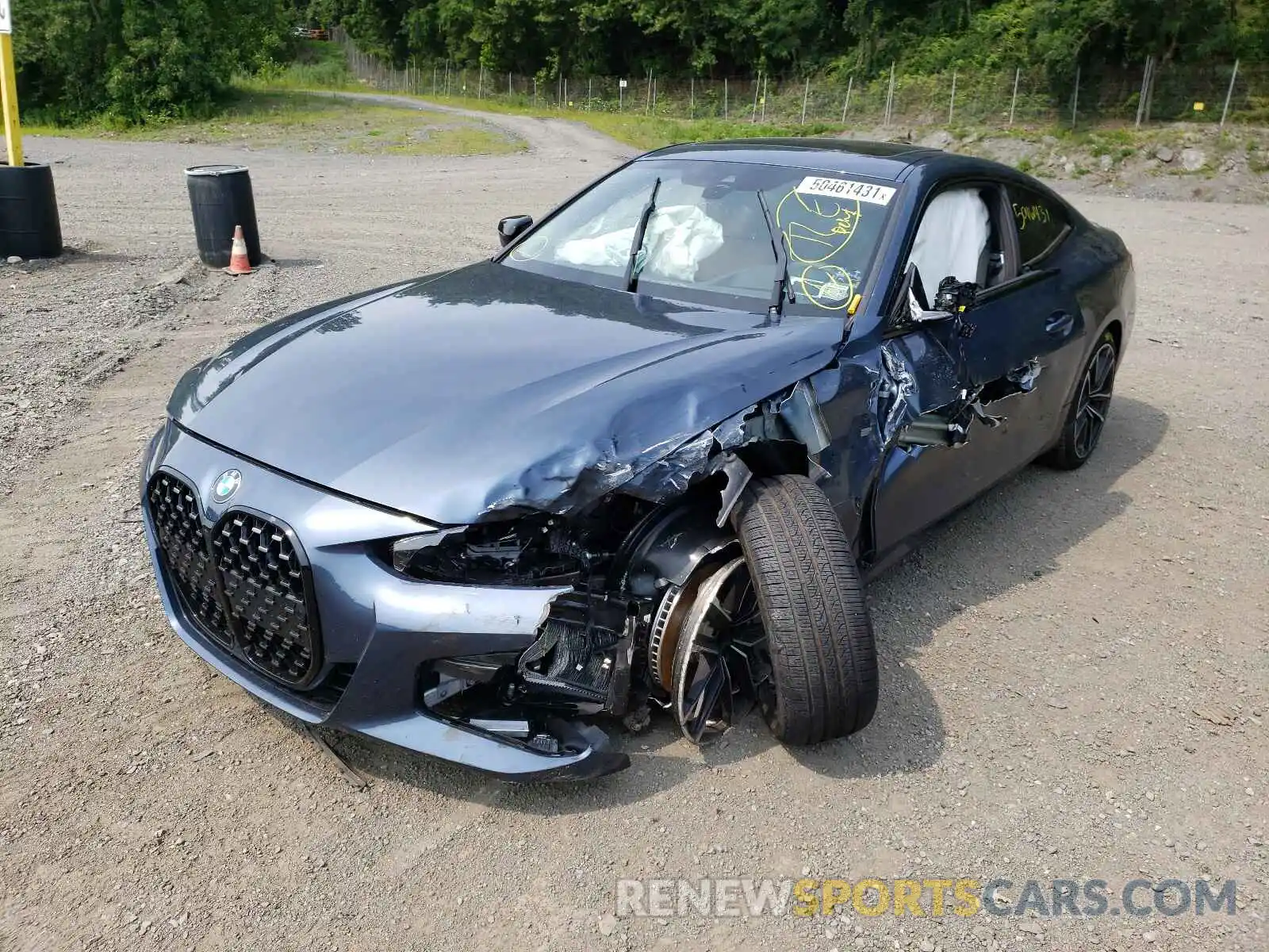 2 Photograph of a damaged car WBA13AR05MCH02422 BMW M4 2021