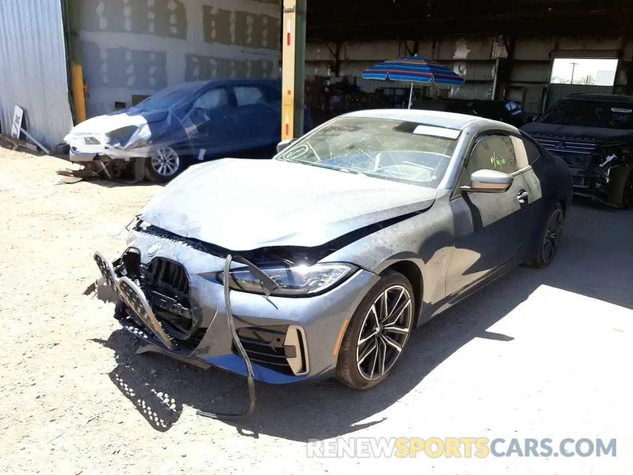 2 Photograph of a damaged car WBA13AR06MCF74689 BMW M4 2021