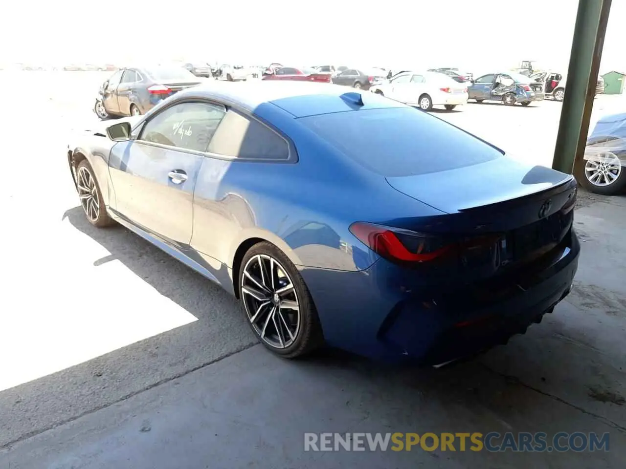 3 Photograph of a damaged car WBA13AR06MCF74689 BMW M4 2021
