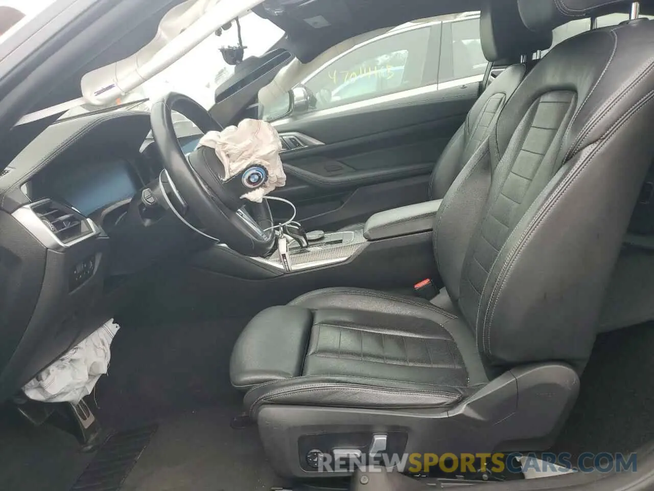 7 Photograph of a damaged car WBA13AR06MCF77172 BMW M4 2021