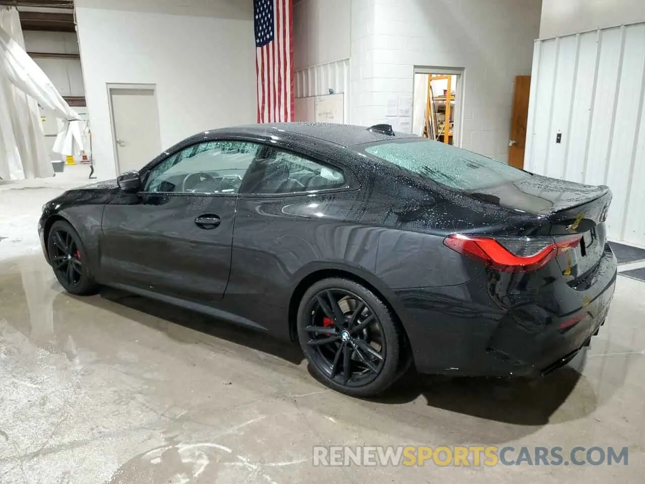 2 Photograph of a damaged car WBA13AR0XMCG68638 BMW M4 2021