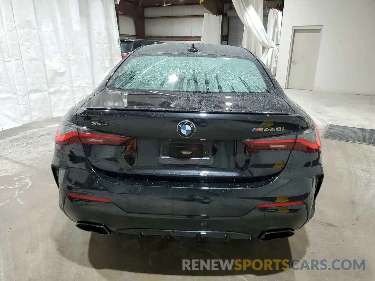 6 Photograph of a damaged car WBA13AR0XMCG68638 BMW M4 2021