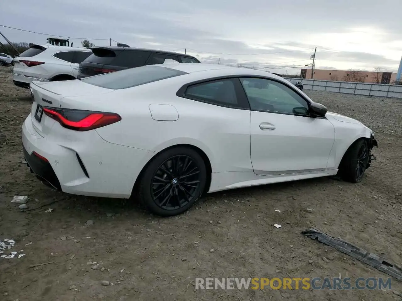 3 Photograph of a damaged car WBA13AR0XMCH03419 BMW M4 2021