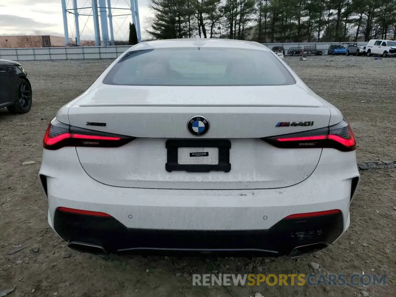 6 Photograph of a damaged car WBA13AR0XMCH03419 BMW M4 2021