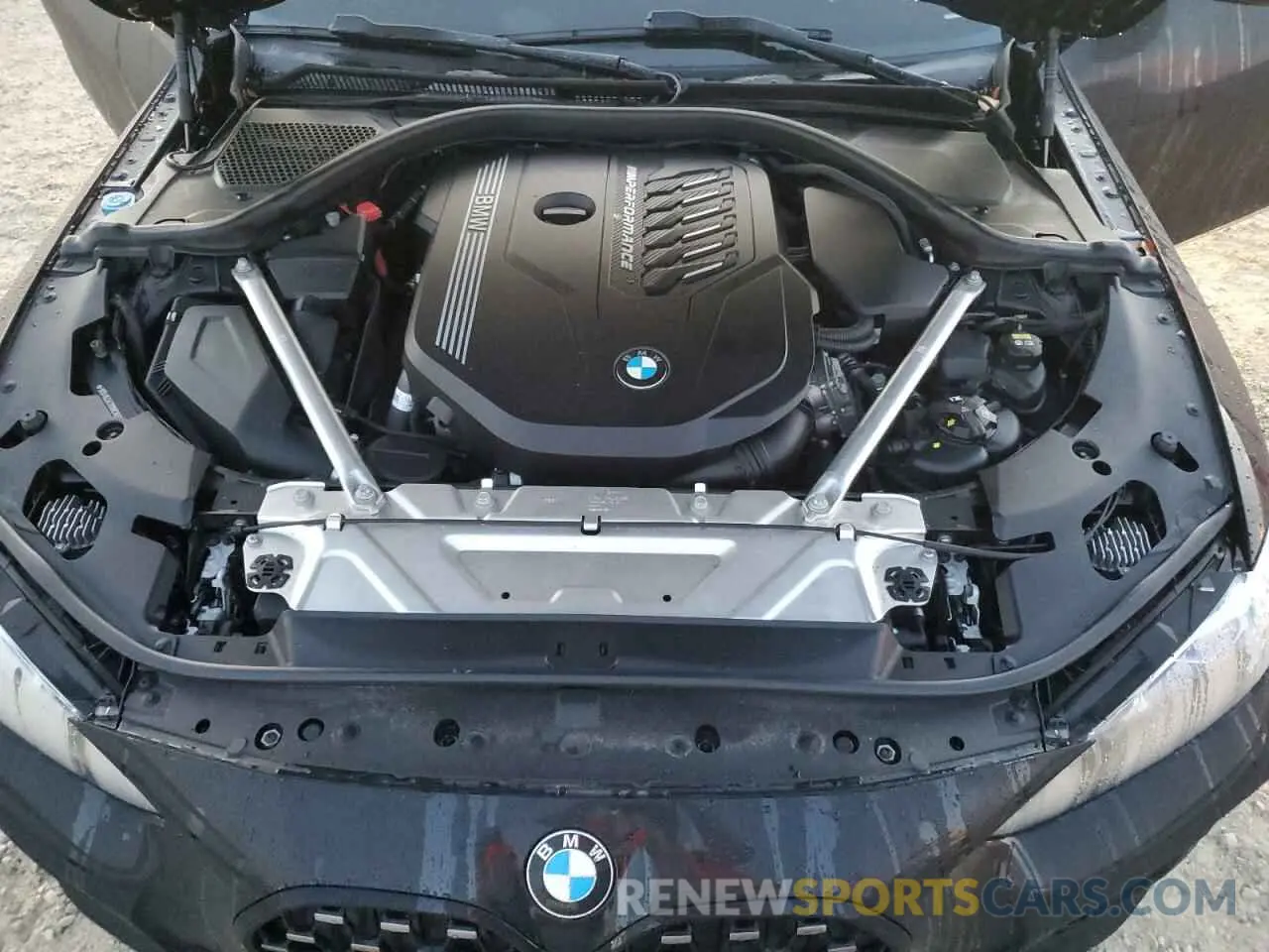 11 Photograph of a damaged car WBA53AT01MCG69848 BMW M4 2021