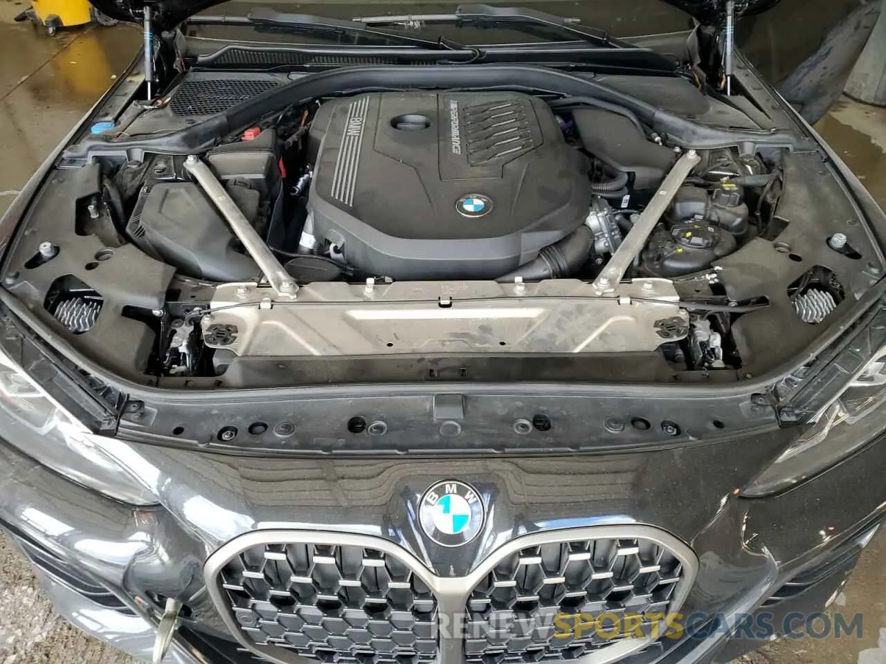 11 Photograph of a damaged car WBA53AT03MCG20974 BMW M4 2021