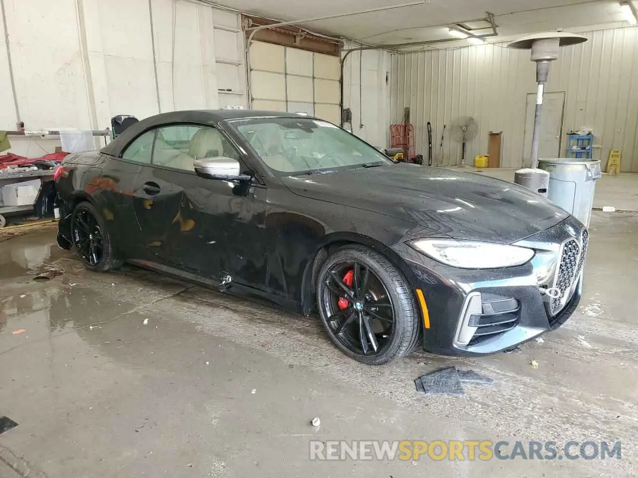 4 Photograph of a damaged car WBA53AT03MCG20974 BMW M4 2021