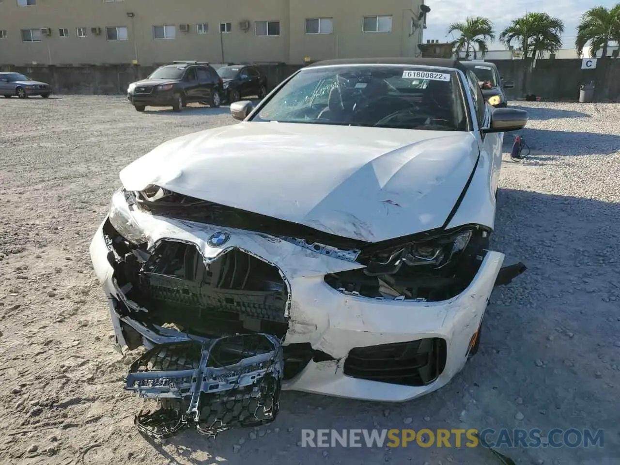9 Photograph of a damaged car WBA53AT04MCG79113 BMW M4 2021