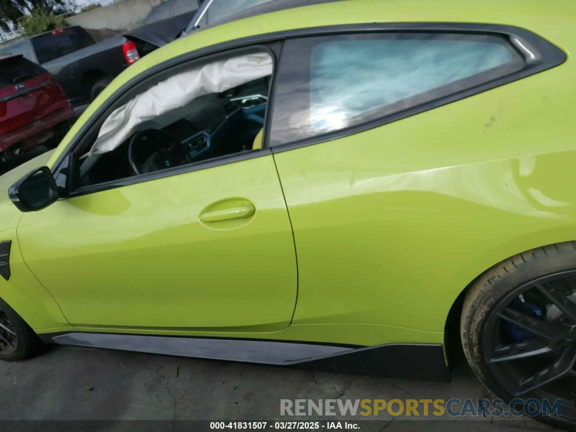 15 Photograph of a damaged car WBS33AZ00MCH53976 BMW M4 2021