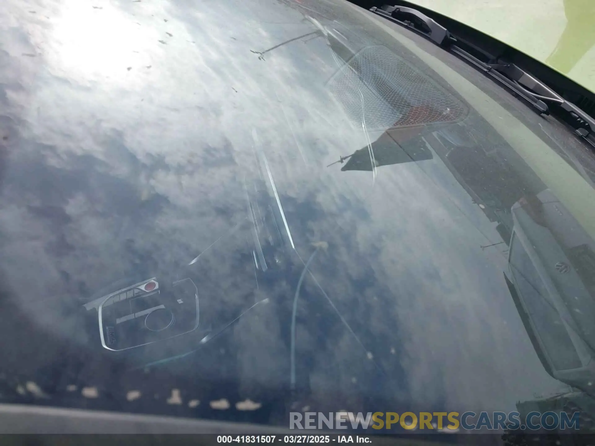 21 Photograph of a damaged car WBS33AZ00MCH53976 BMW M4 2021