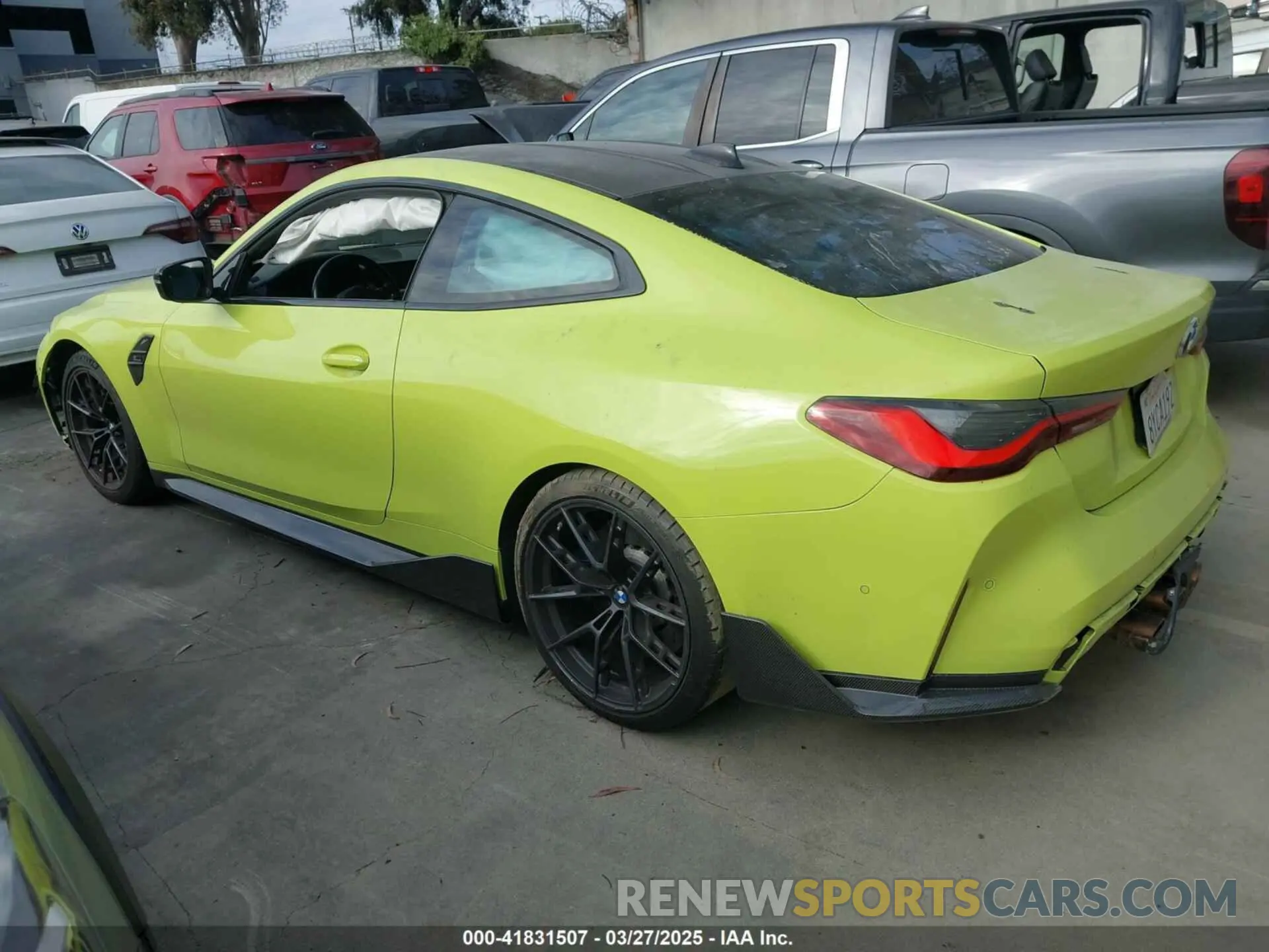 3 Photograph of a damaged car WBS33AZ00MCH53976 BMW M4 2021