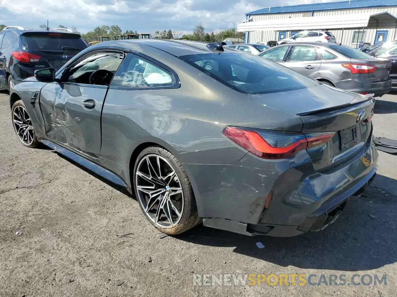 3 Photograph of a damaged car WBS33AZ01MCH03670 BMW M4 2021