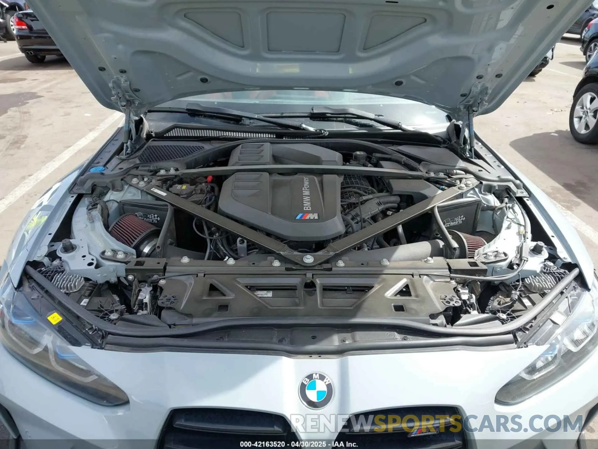 10 Photograph of a damaged car WBS33AZ03MCH04805 BMW M4 2021