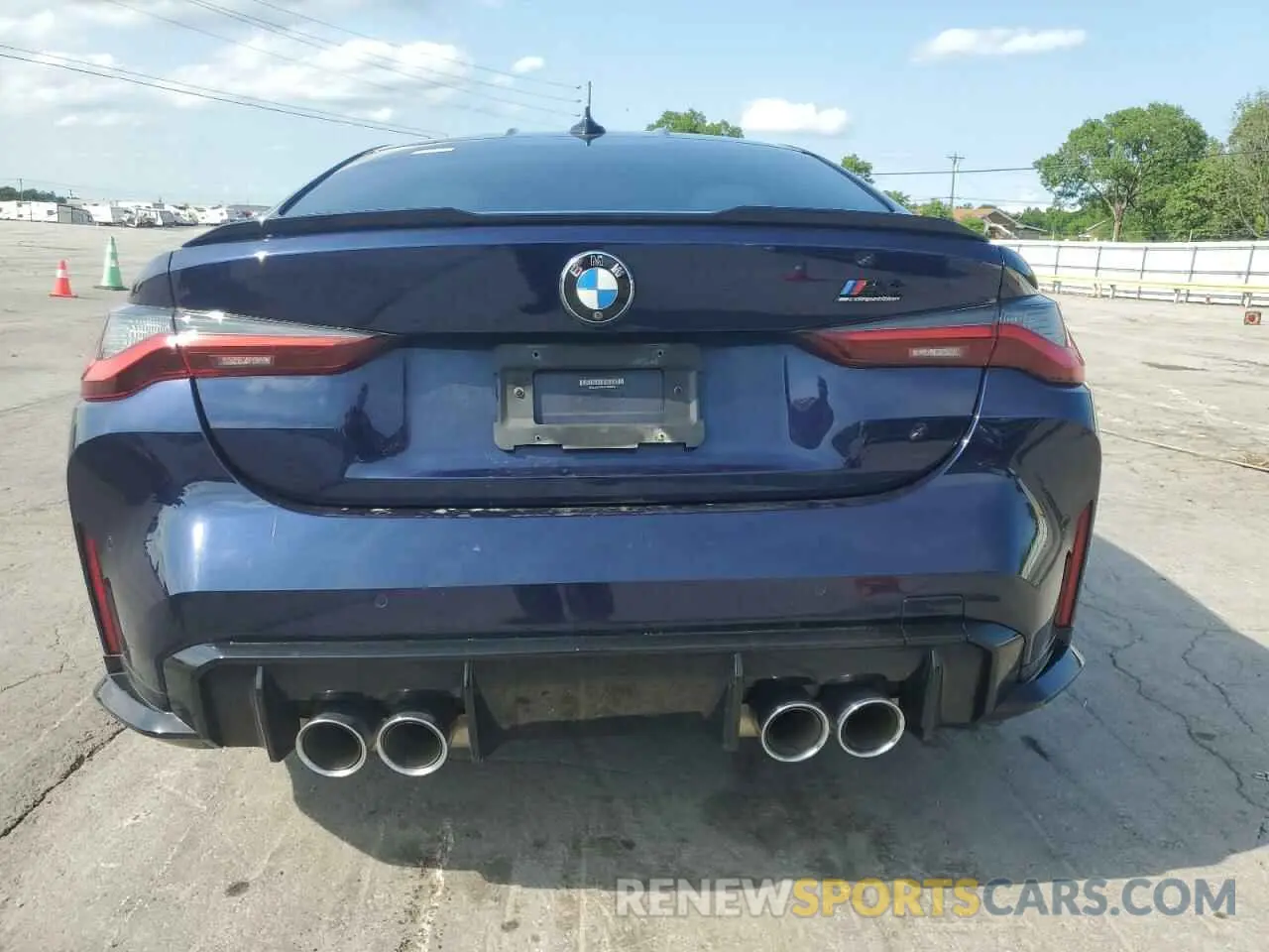 6 Photograph of a damaged car WBS33AZ04MCG68509 BMW M4 2021