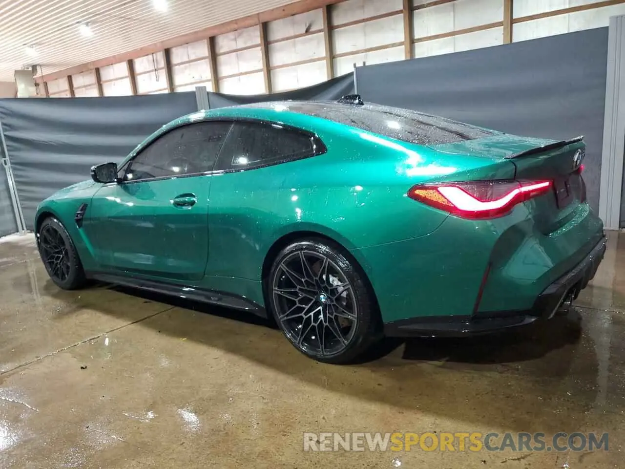 2 Photograph of a damaged car WBS33AZ06MCH17175 BMW M4 2021