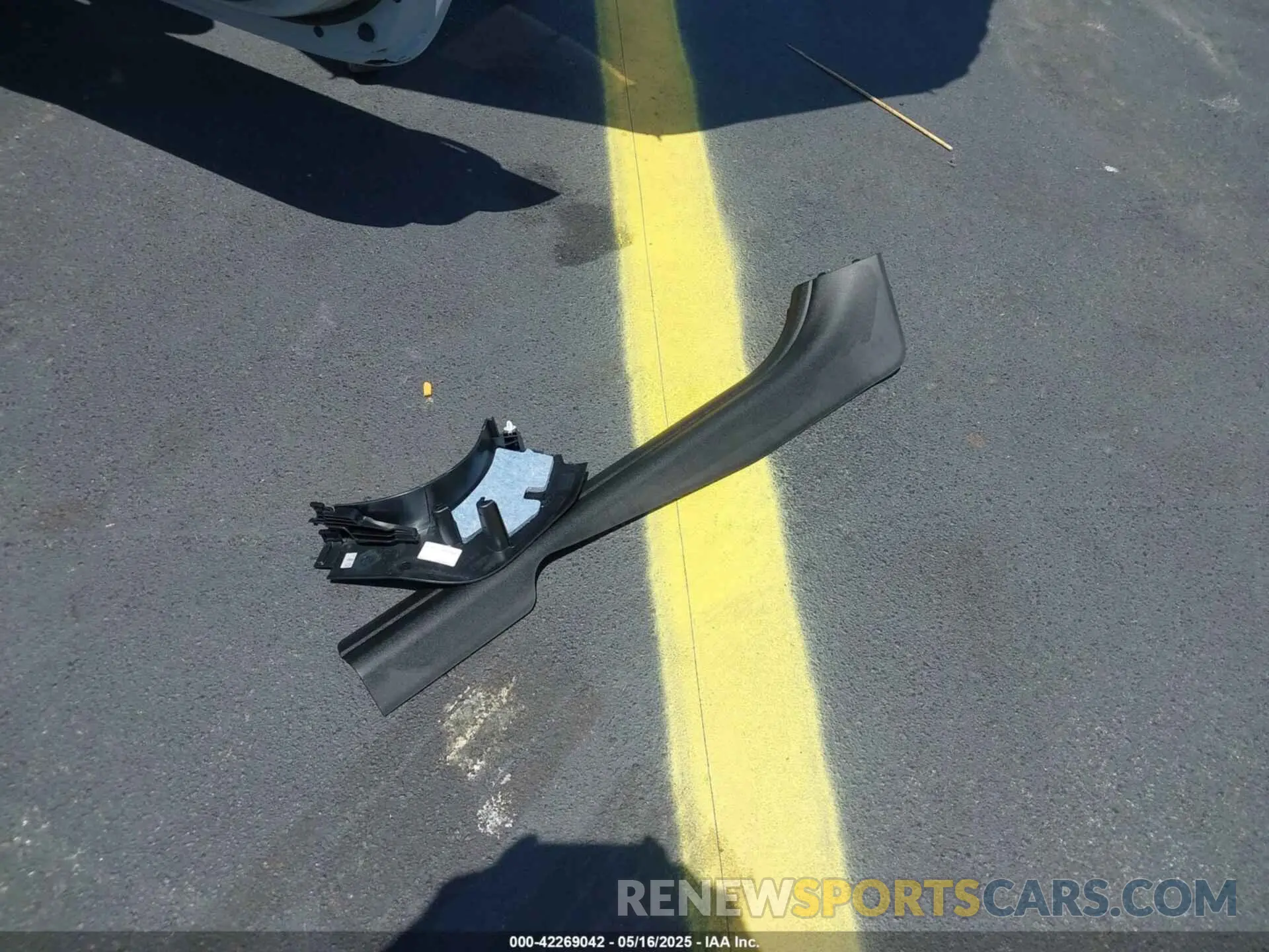 11 Photograph of a damaged car WBS33AZ08MCG54855 BMW M4 2021