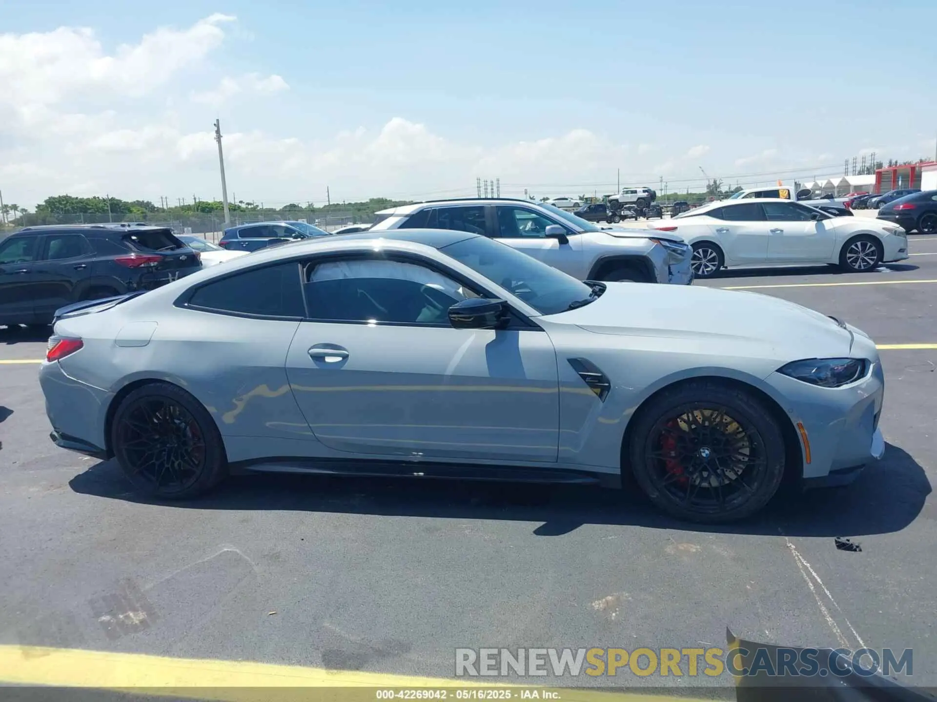 13 Photograph of a damaged car WBS33AZ08MCG54855 BMW M4 2021