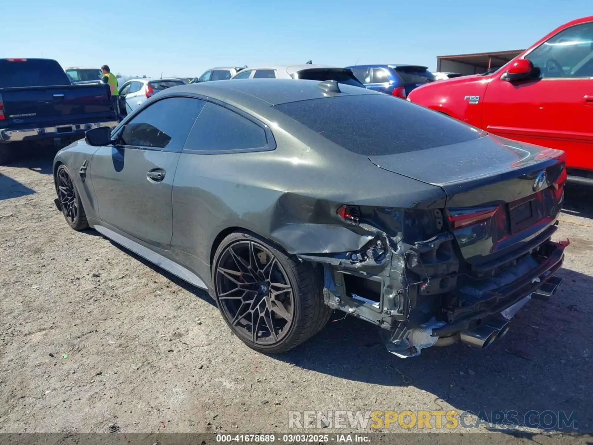 3 Photograph of a damaged car WBS33AZ08MCG87760 BMW M4 2021