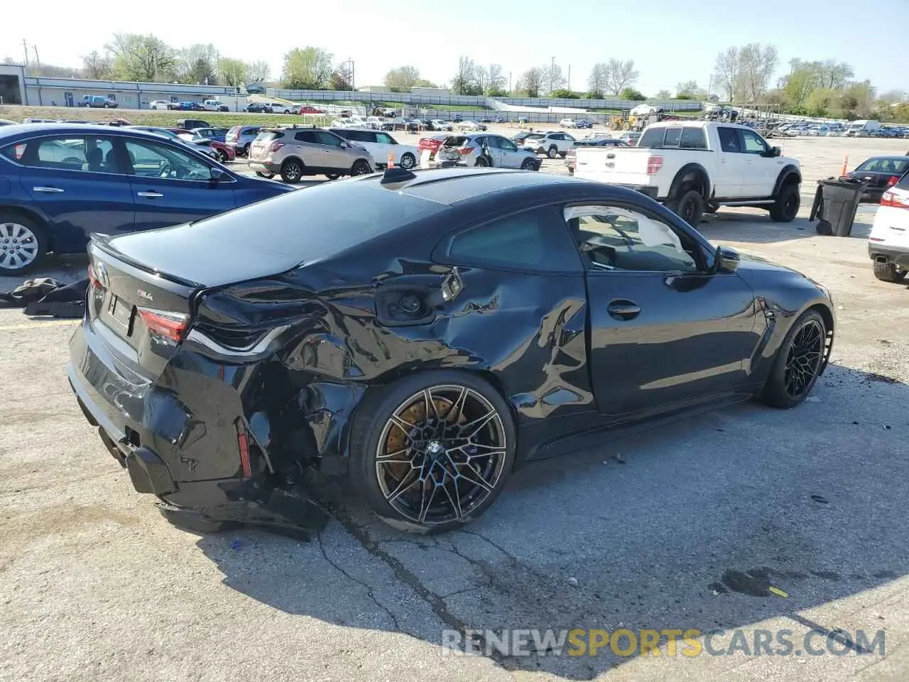 3 Photograph of a damaged car WBS53AZ08MCF95296 BMW M4 2021