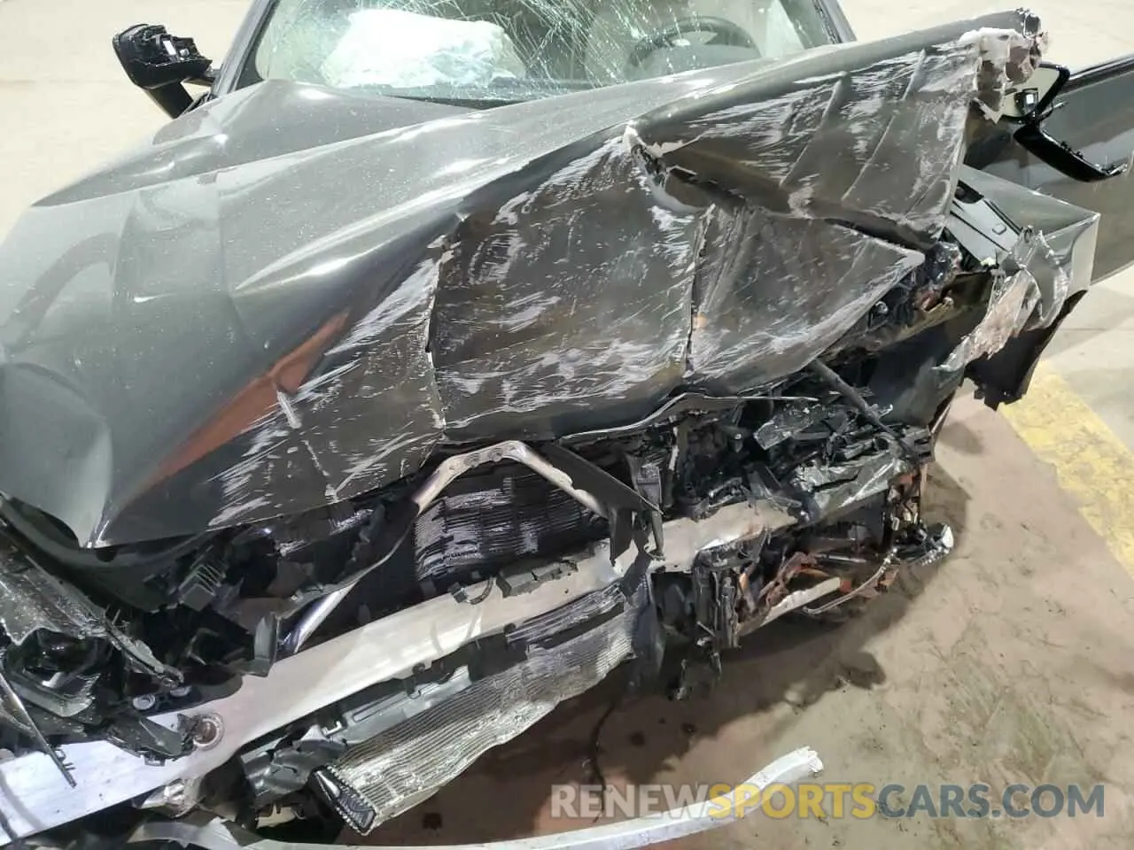 11 Photograph of a damaged car WBA13AR08NCJ41843 BMW M4 2022