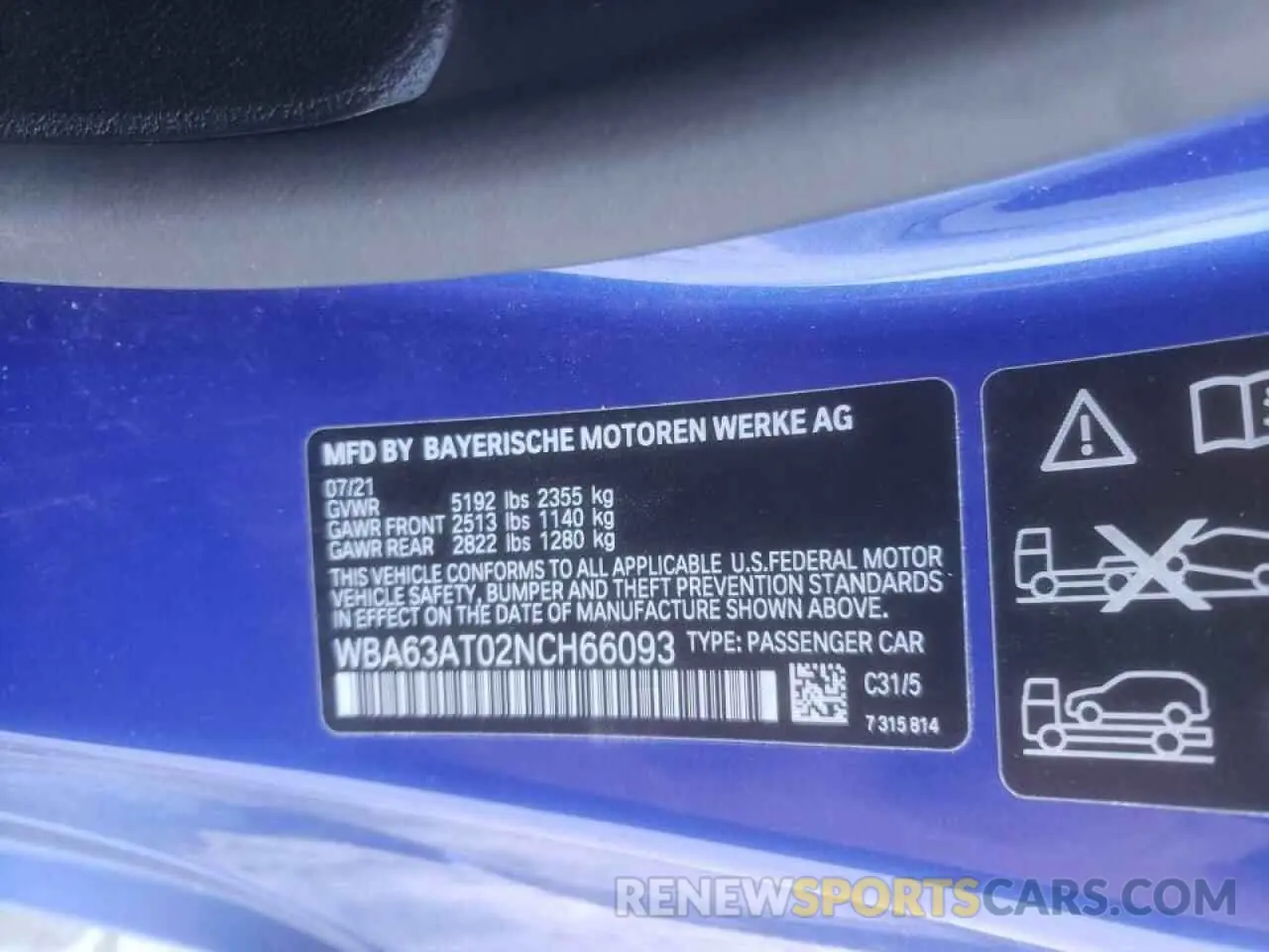 10 Photograph of a damaged car WBA63AT02NCH66093 BMW M4 2022