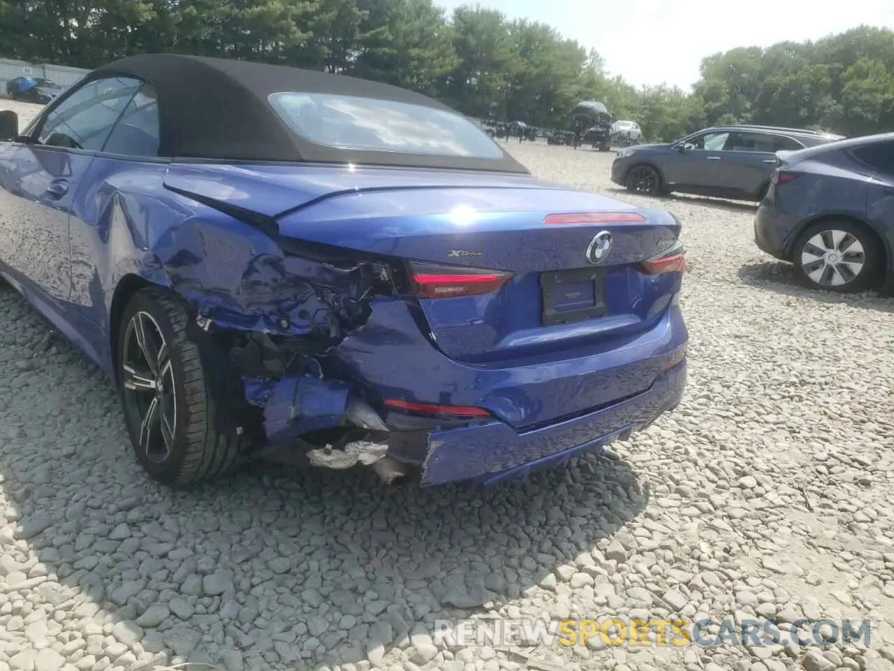 9 Photograph of a damaged car WBA63AT02NCH66093 BMW M4 2022