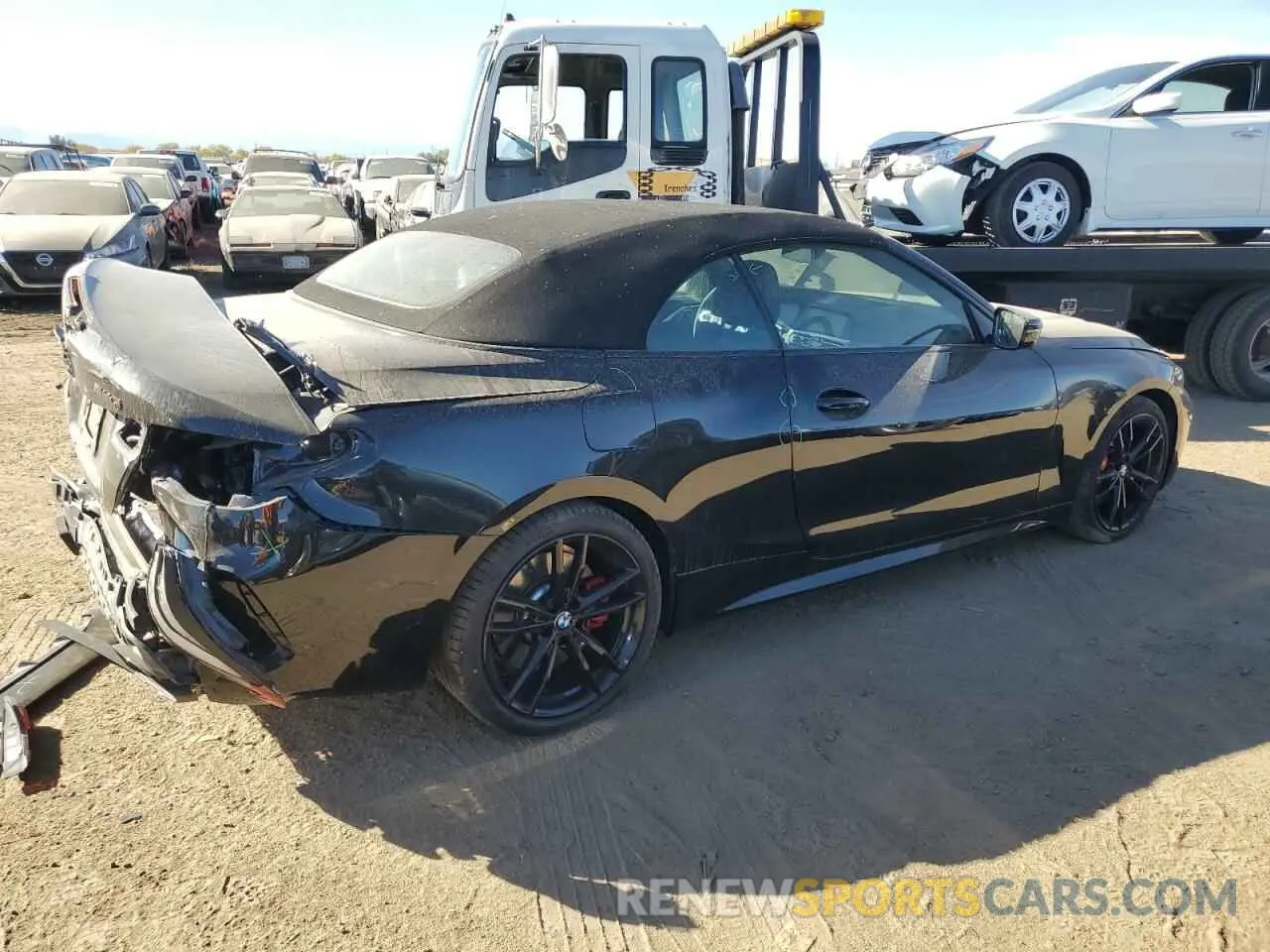3 Photograph of a damaged car WBA63AT0XNCH78993 BMW M4 2022