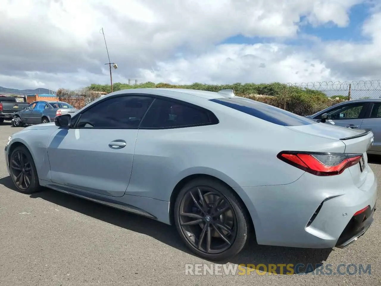 2 Photograph of a damaged car WBA83AP00NCH81159 BMW M4 2022