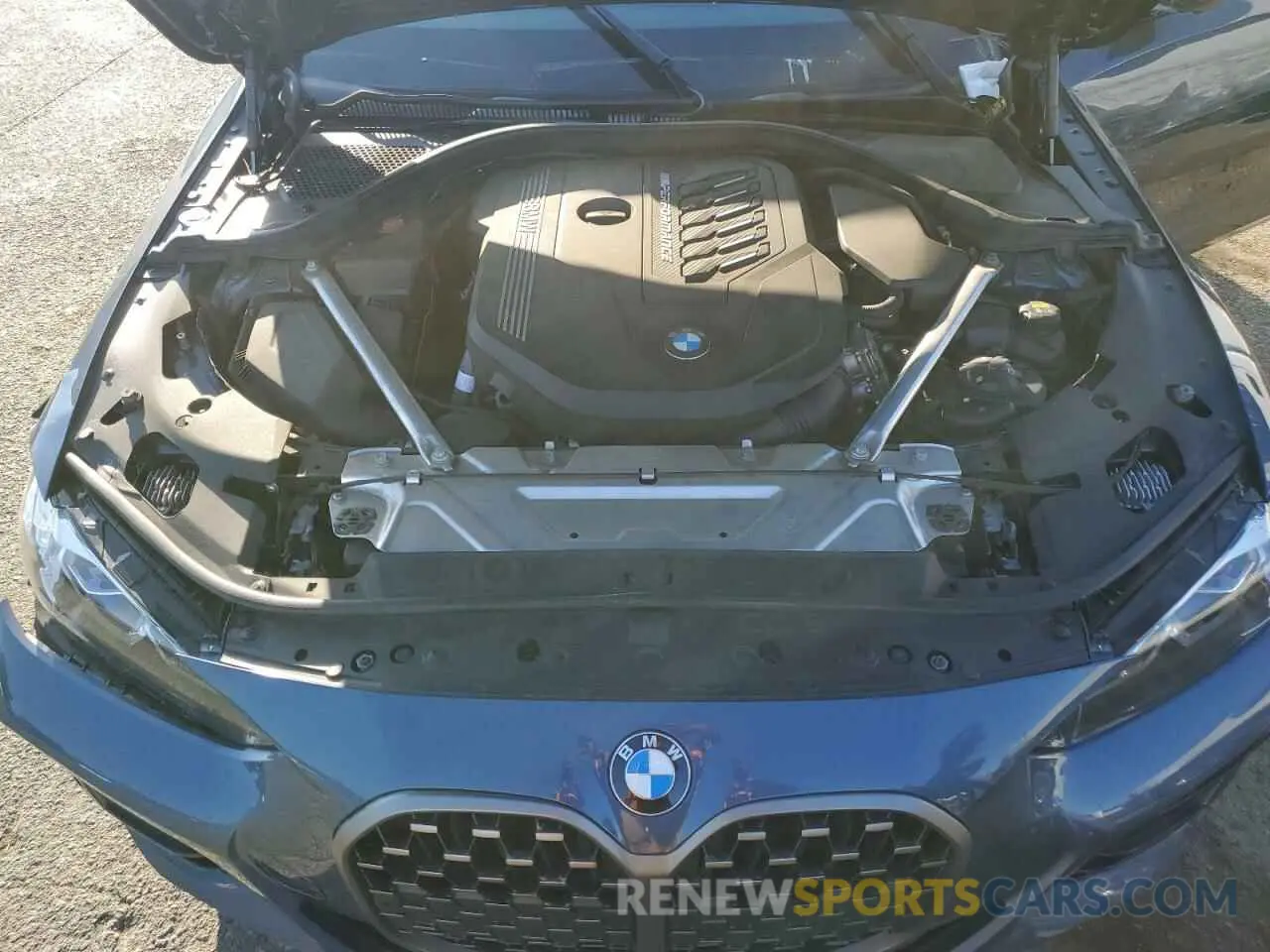 11 Photograph of a damaged car WBA83AP00NCK27150 BMW M4 2022