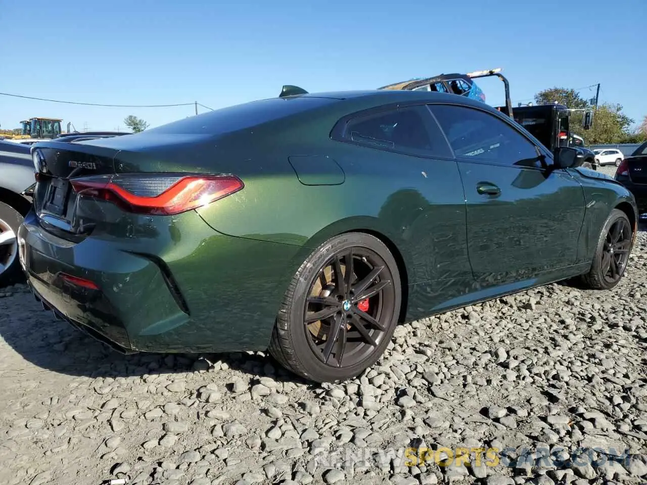 4 Photograph of a damaged car WBA83AP01NCJ22732 BMW M4 2022