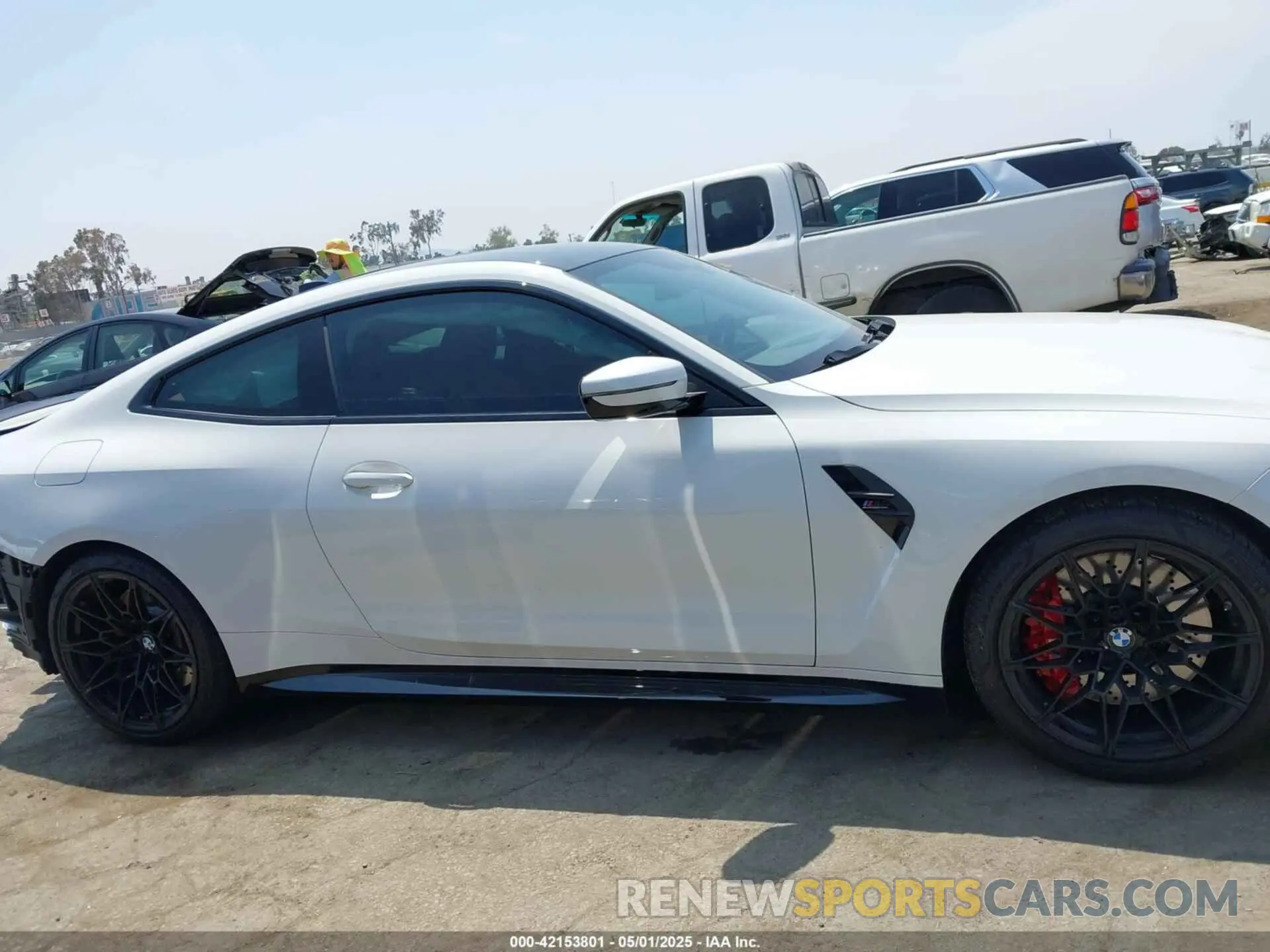 14 Photograph of a damaged car WBS33AZ04NCJ20752 BMW M4 2022