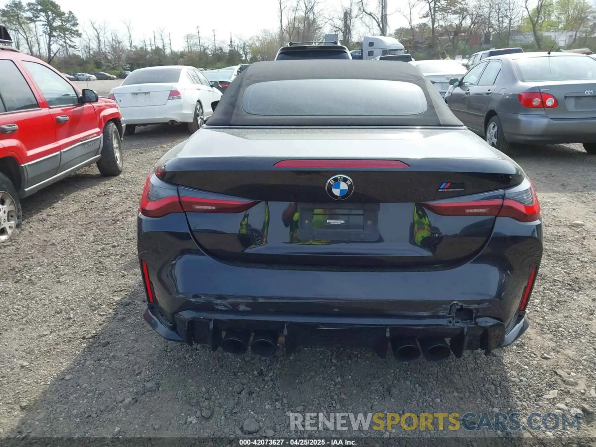 16 Photograph of a damaged car WBS33BA03NCH99871 BMW M4 2022