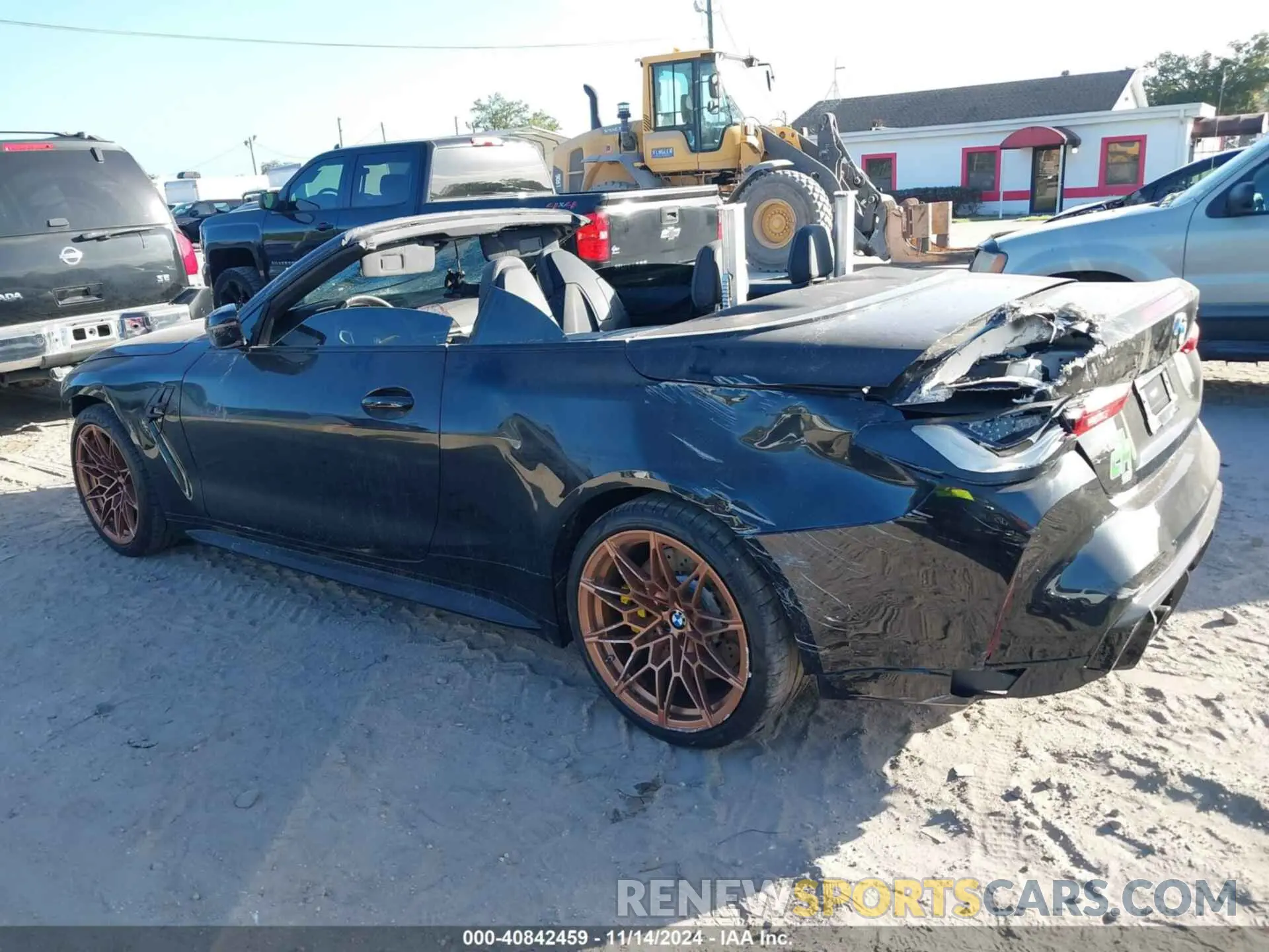 14 Photograph of a damaged car WBS33BA04NCJ13253 BMW M4 2022
