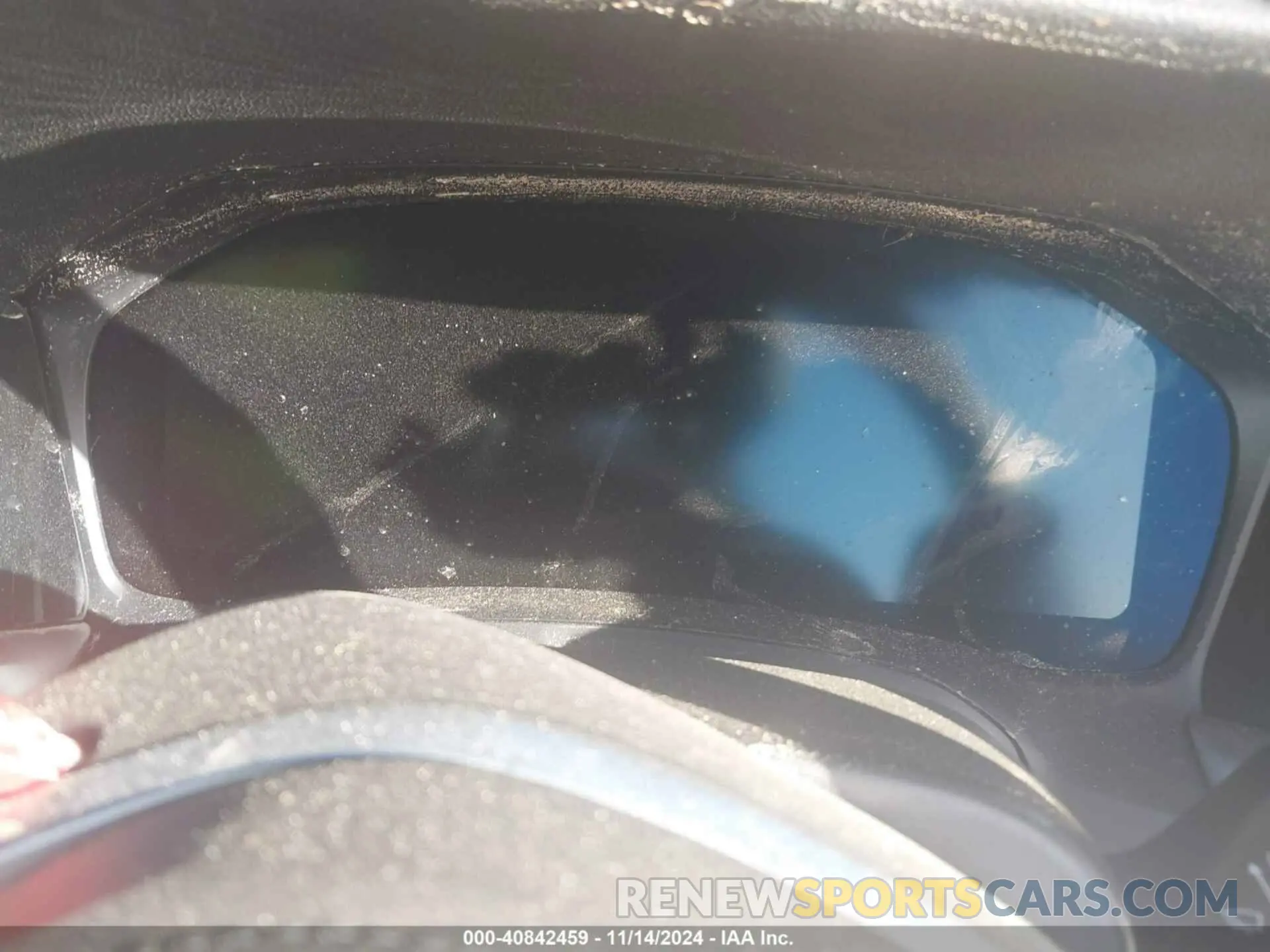 7 Photograph of a damaged car WBS33BA04NCJ13253 BMW M4 2022
