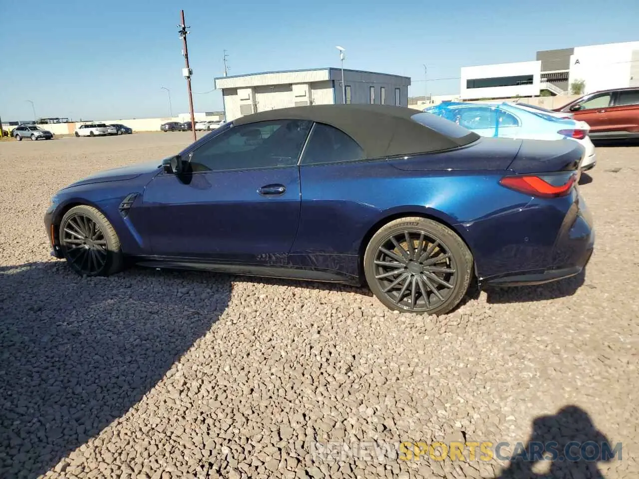 2 Photograph of a damaged car WBS33BA05NCK13099 BMW M4 2022