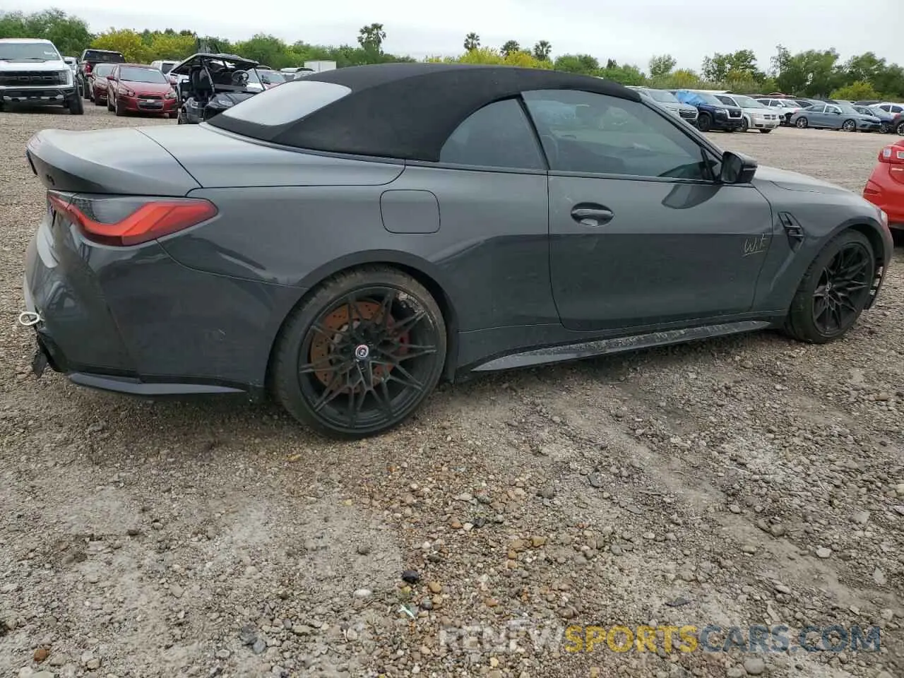 3 Photograph of a damaged car WBS33BA08NCK91344 BMW M4 2022