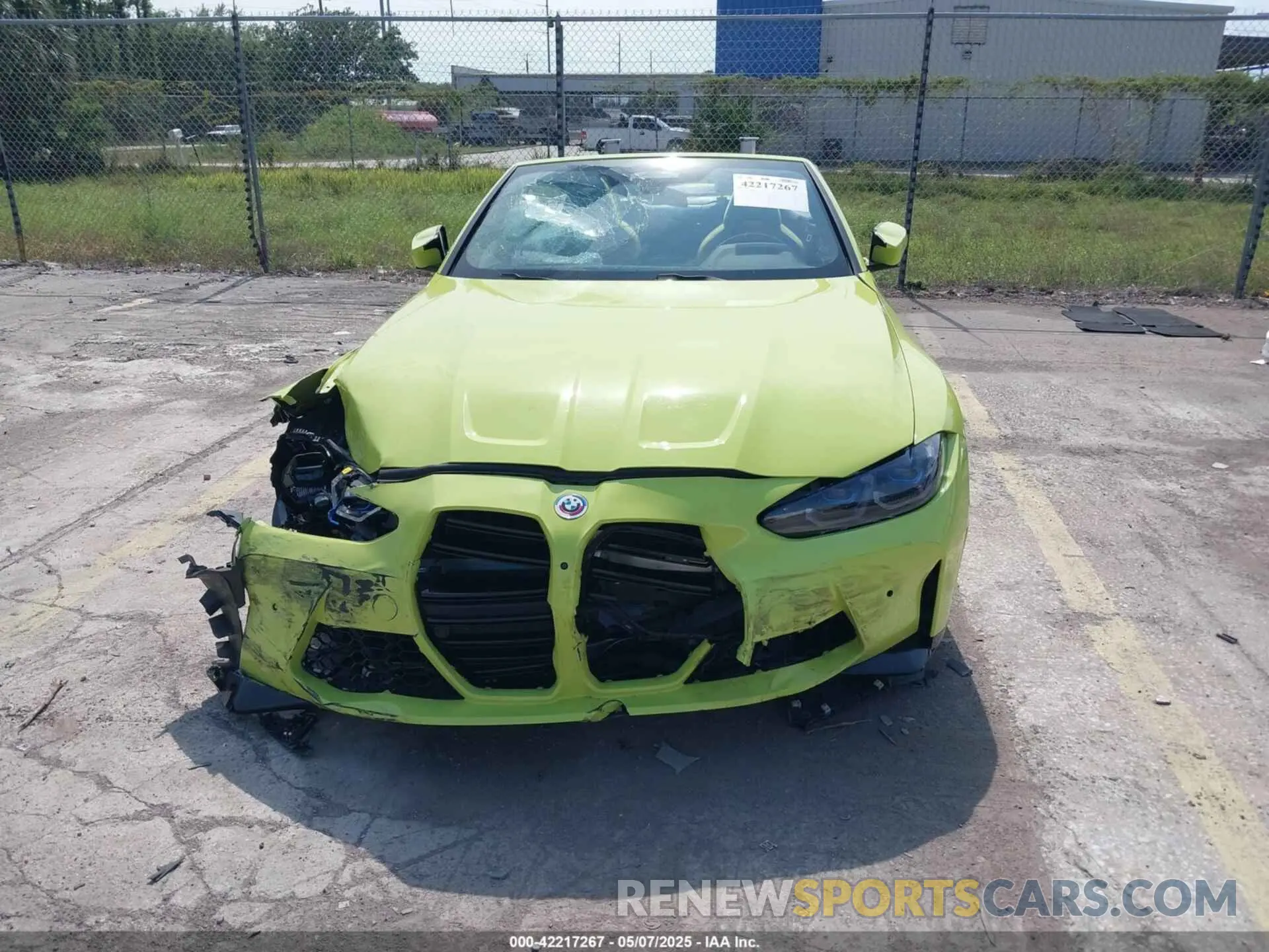 12 Photograph of a damaged car WBS33BA09NCK69031 BMW M4 2022