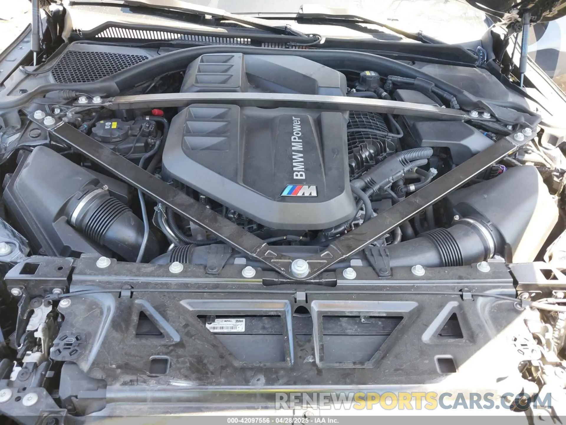 10 Photograph of a damaged car WBS43AZ00NCJ14080 BMW M4 2022