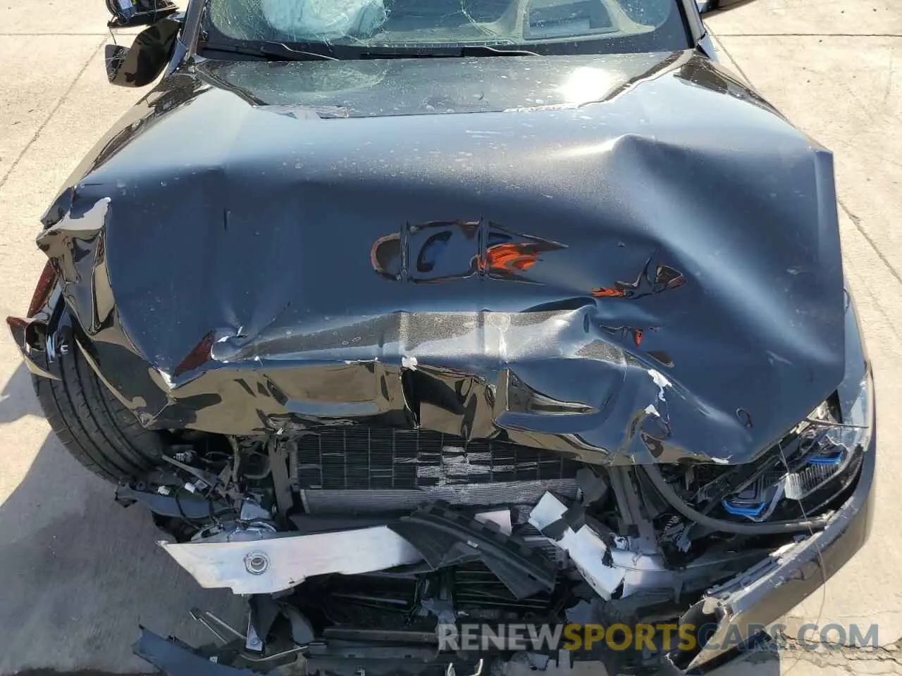 7 Photograph of a damaged car WBS43AZ01NCH67522 BMW M4 2022