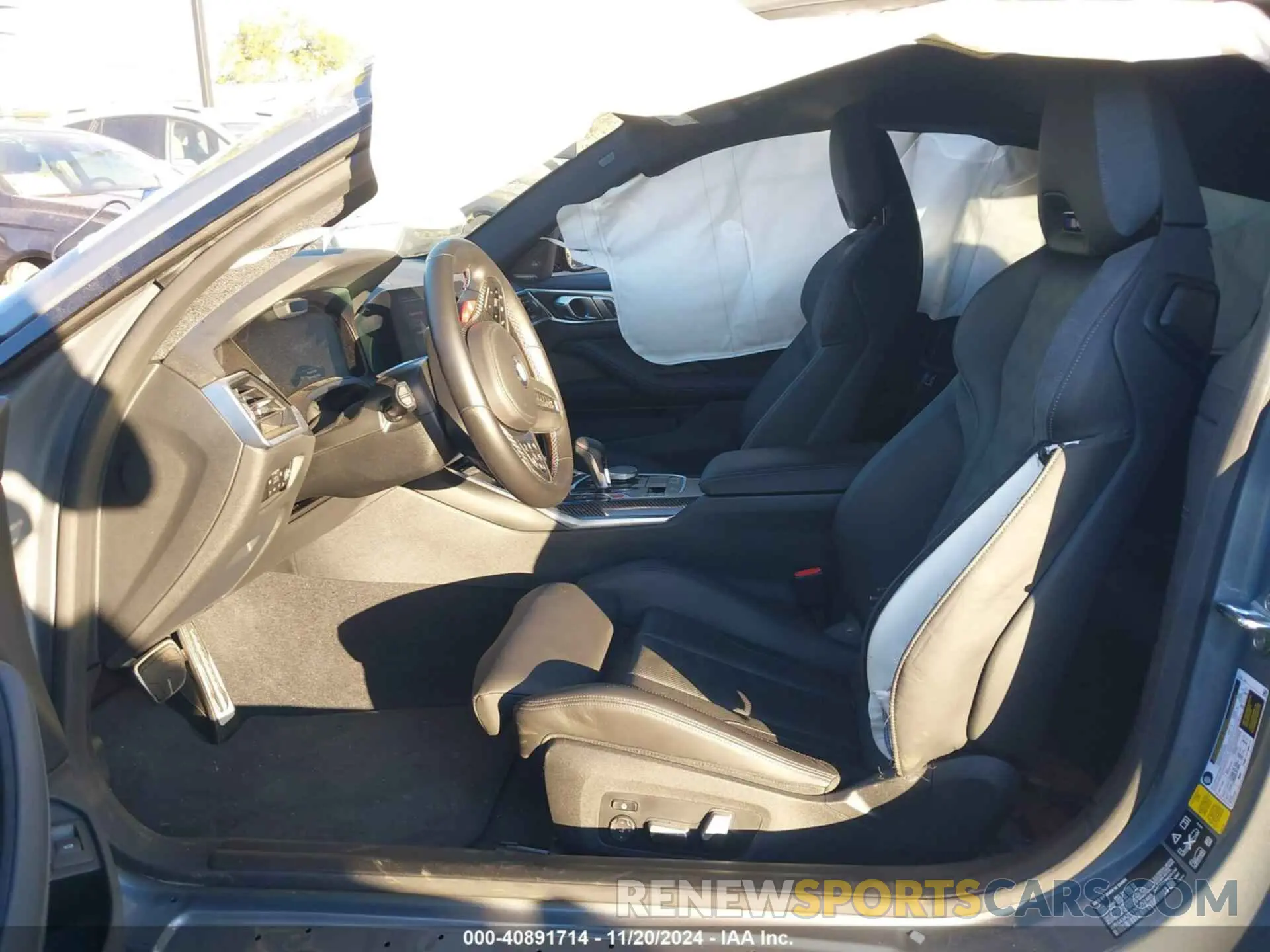 5 Photograph of a damaged car WBS43AZ01NCJ52465 BMW M4 2022