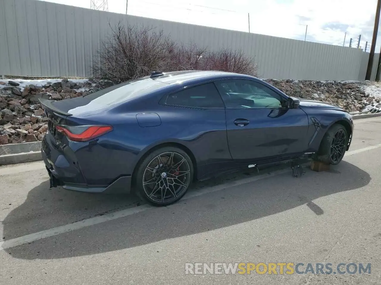 3 Photograph of a damaged car WBS43AZ01NCK91432 BMW M4 2022
