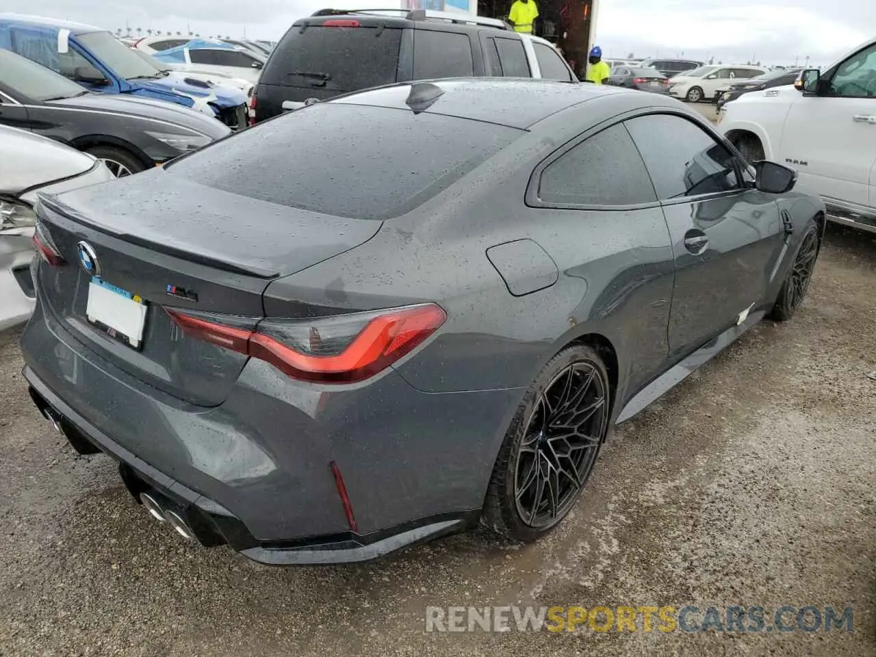 3 Photograph of a damaged car WBS43AZ03NCK18031 BMW M4 2022