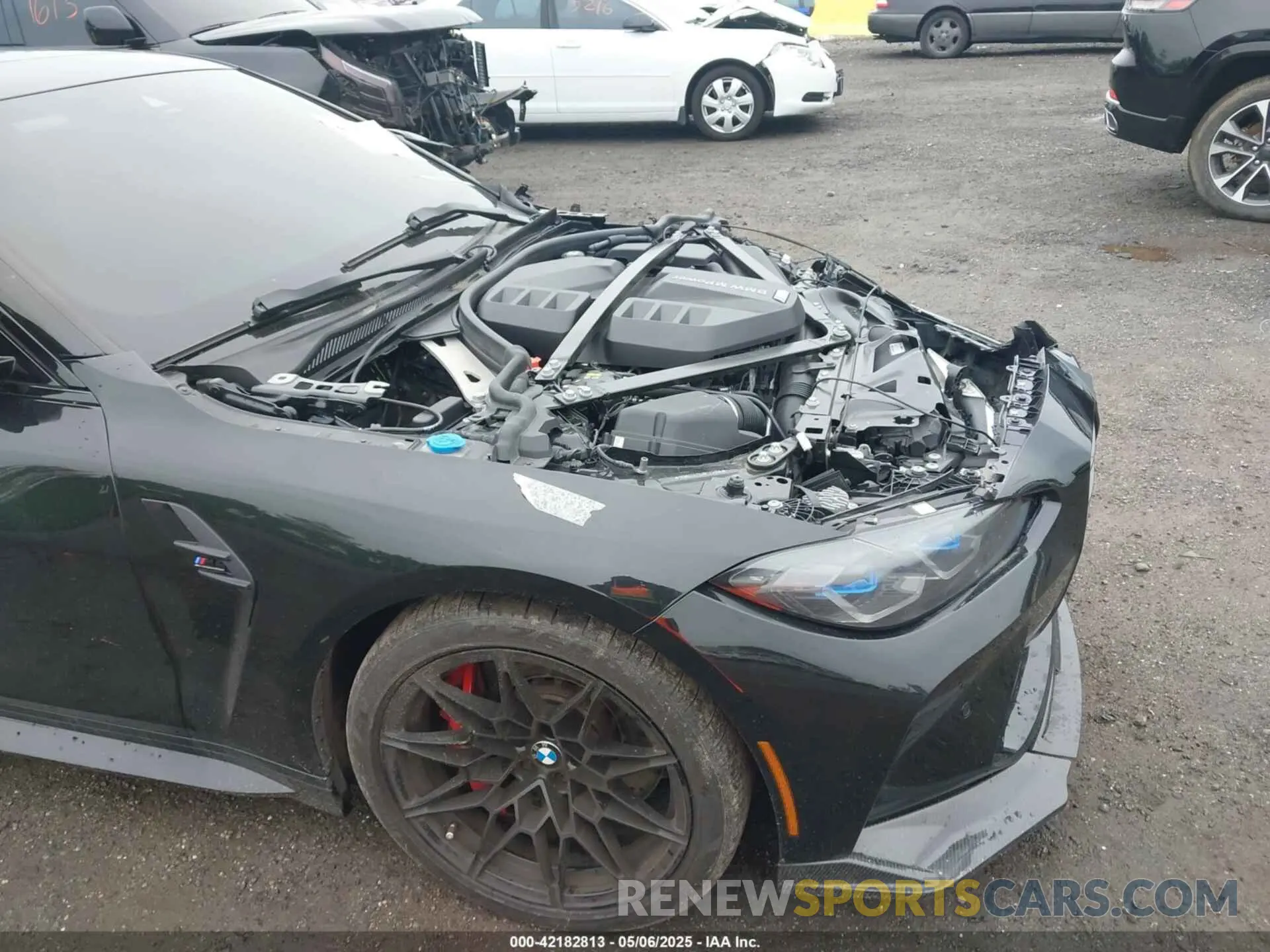 19 Photograph of a damaged car WBS43AZ04NCJ24059 BMW M4 2022