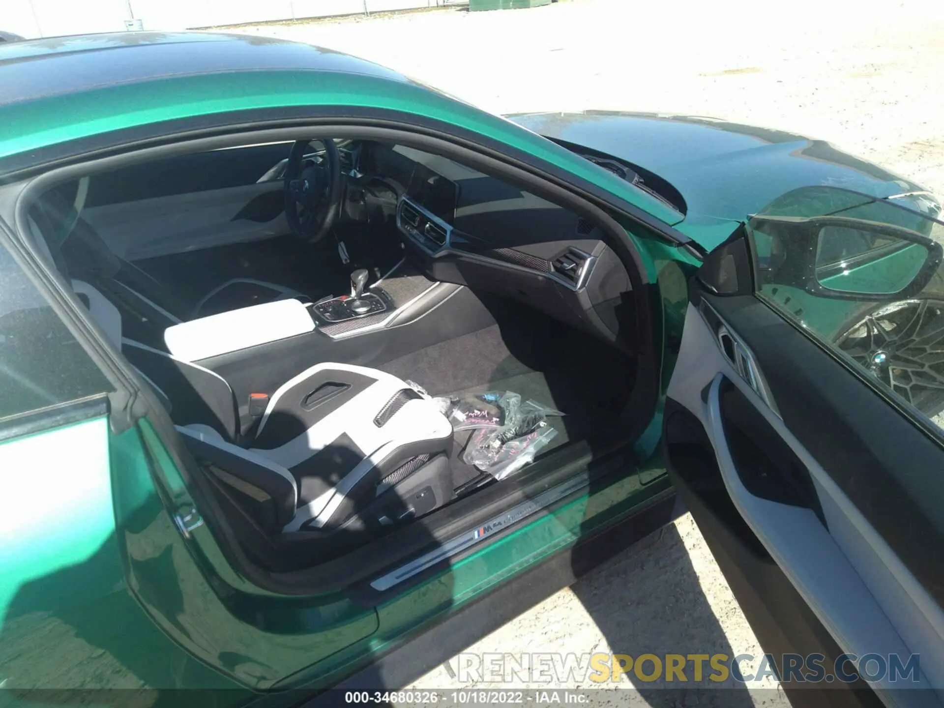 5 Photograph of a damaged car WBS43AZ05NCH81133 BMW M4 2022