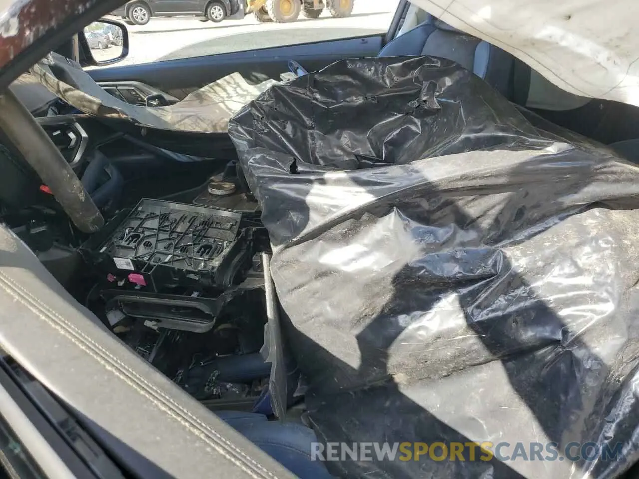 7 Photograph of a damaged car WBS43AZ05NCK39222 BMW M4 2022