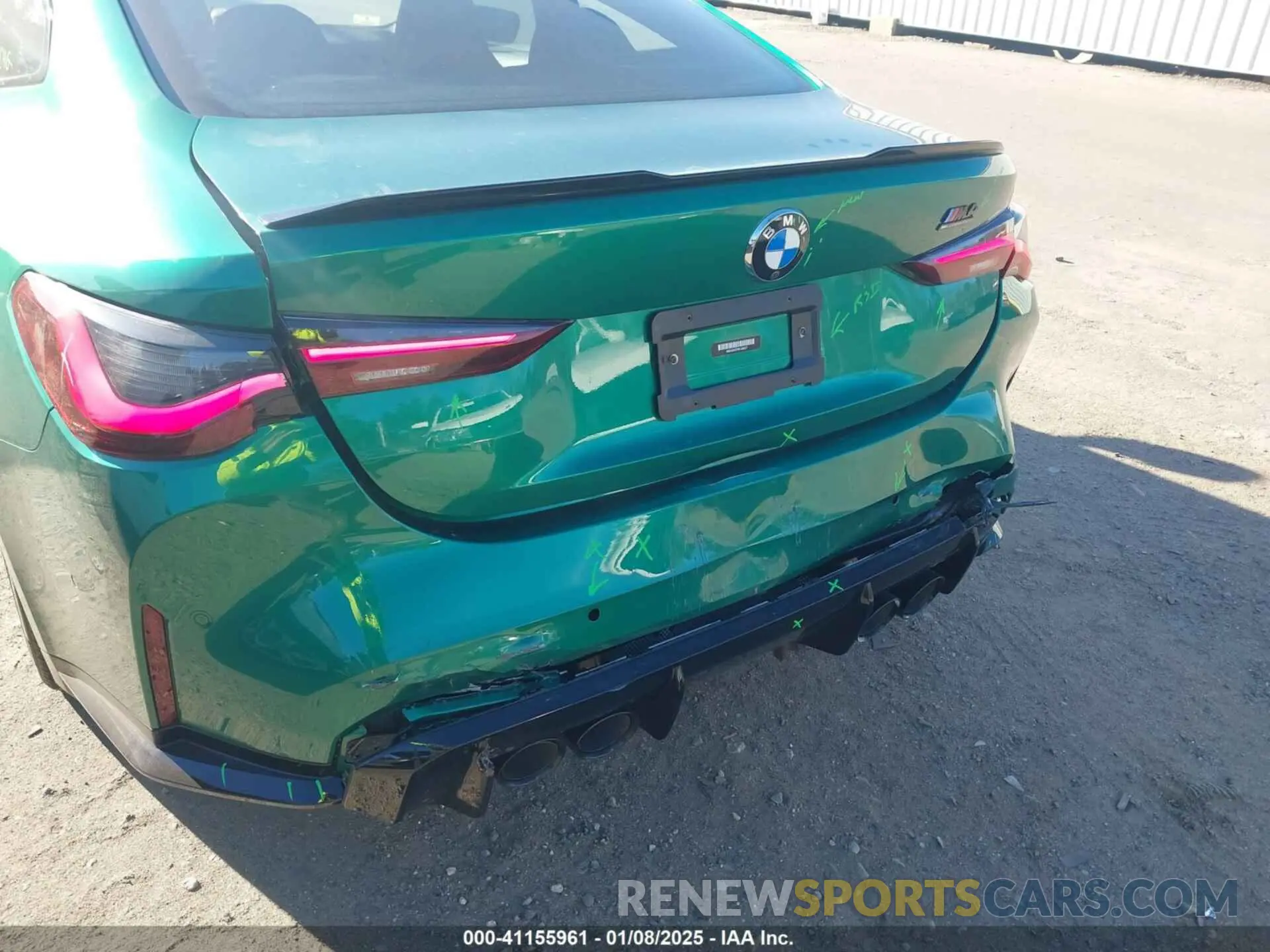 6 Photograph of a damaged car WBS43AZ07NCJ00077 BMW M4 2022